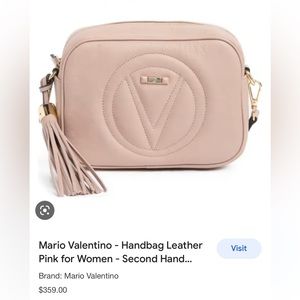 VALENTINO by Mario Valentino
Mia Leather Classic Camera Crossbody Bag